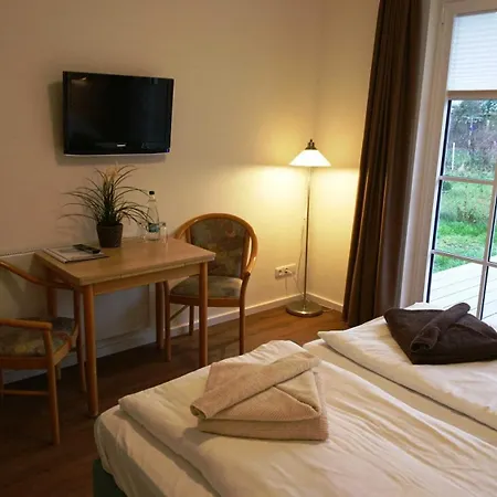 Homestay szállás Gaestehaus _ Strandhalle Ahrenshoop