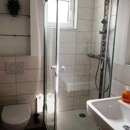 Gaestehaus _ Strandhalle *