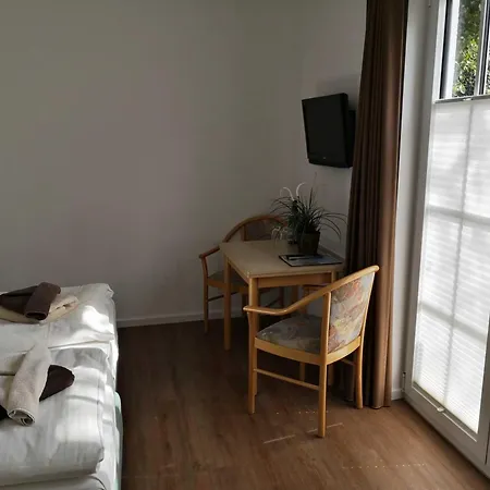 Gaestehaus _ Strandhalle Homestay szállás *