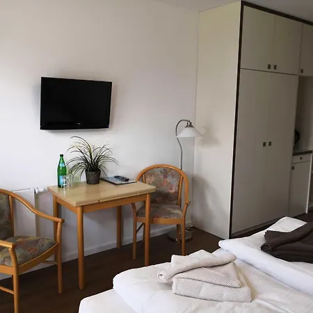 Gaestehaus _ Strandhalle * Ahrenshoop