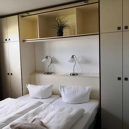 منزل للإقامة Gaestehaus _ Strandhalle