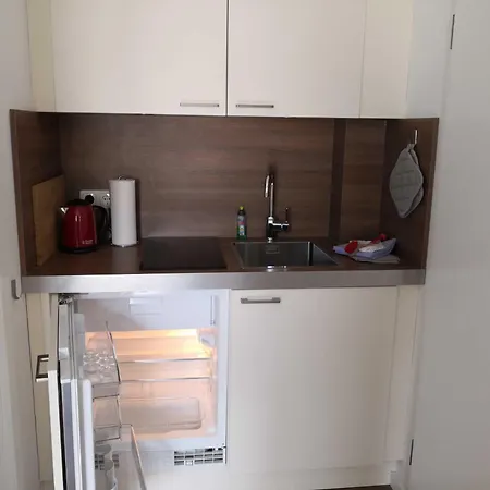 Gaestehaus _ Strandhalle *